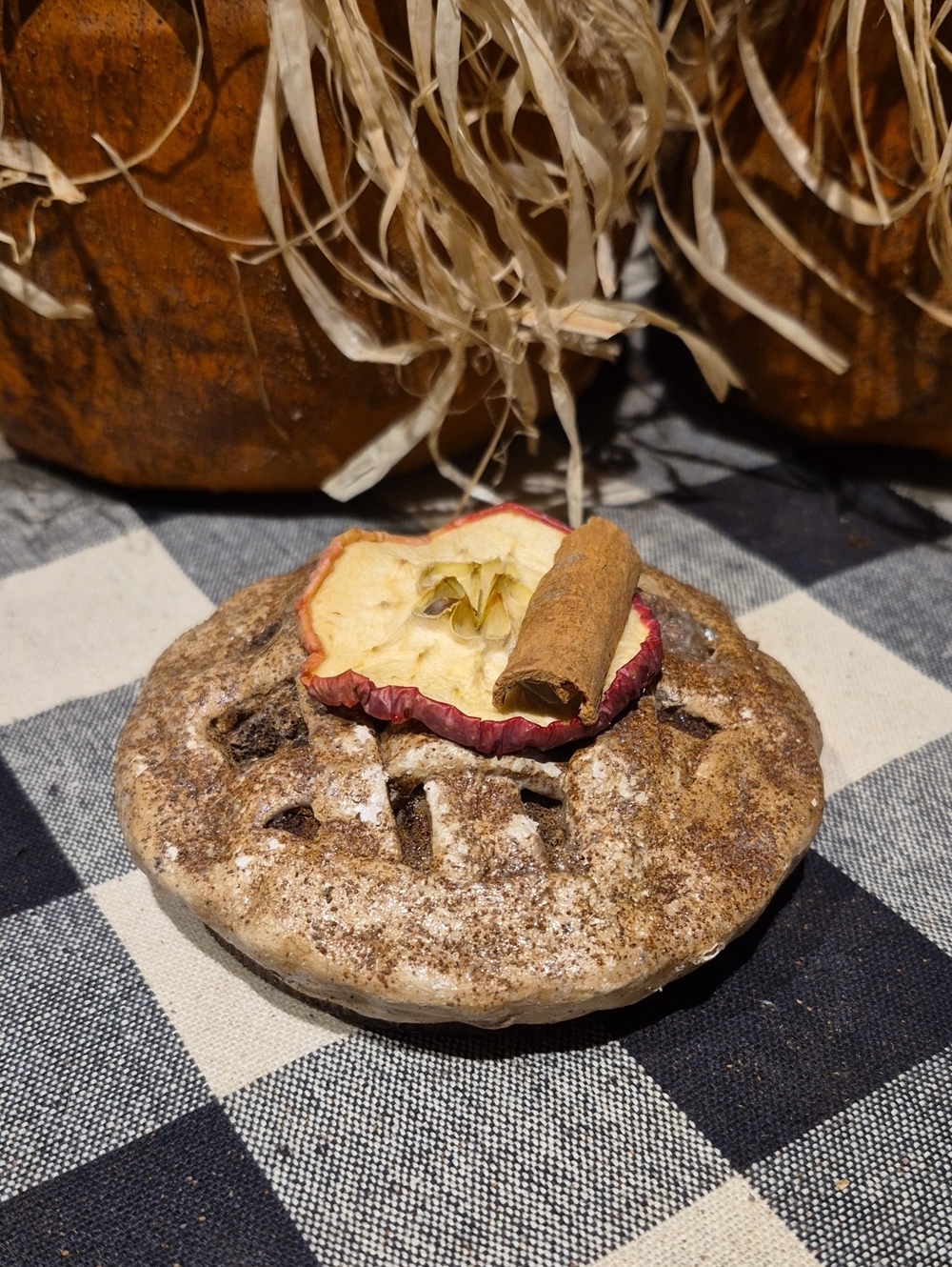 Scented Primitive Apple Pie - Picture 2 of 5